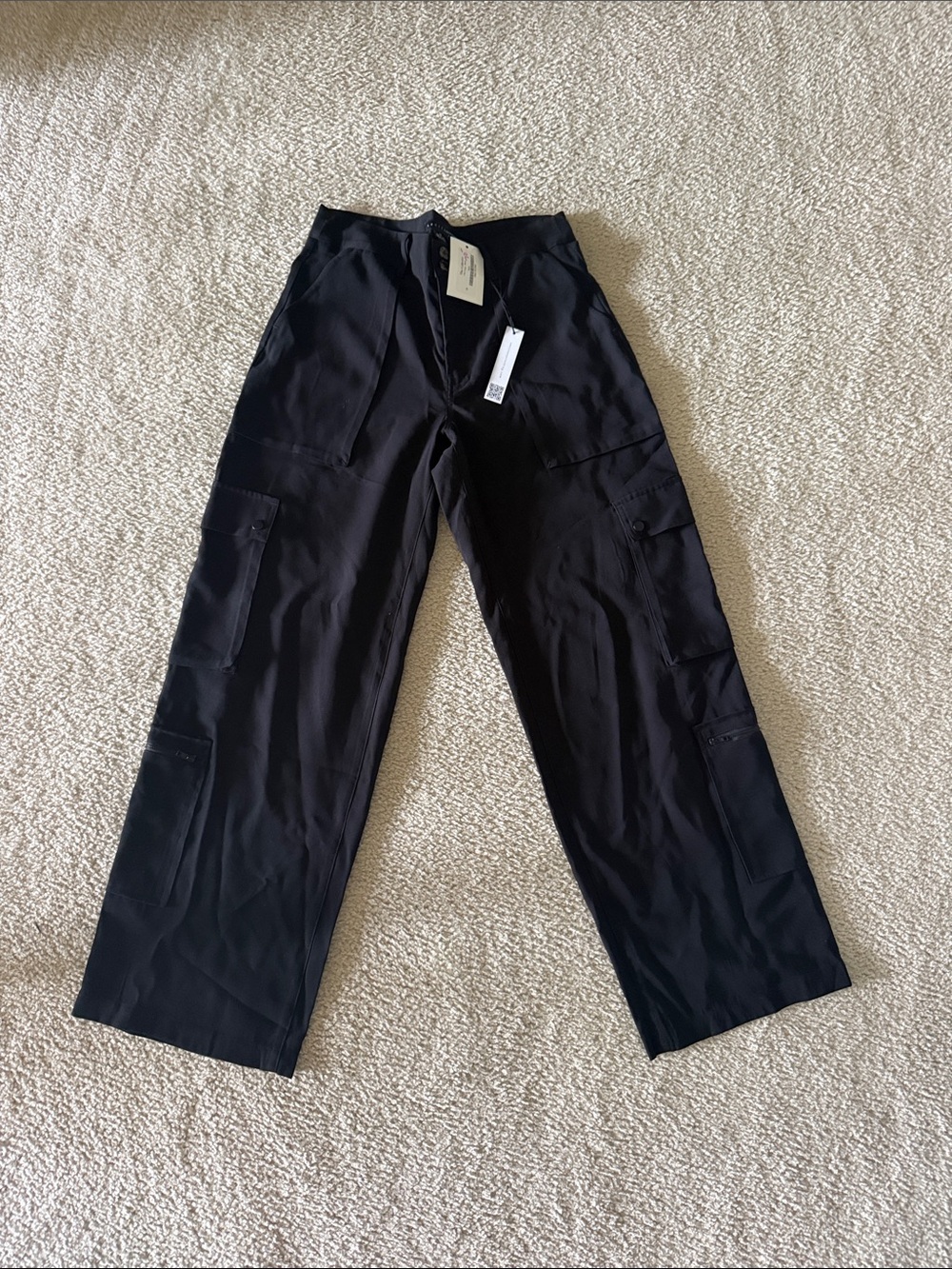 NWT SANCTUARY high waisted black women’s cargo pants